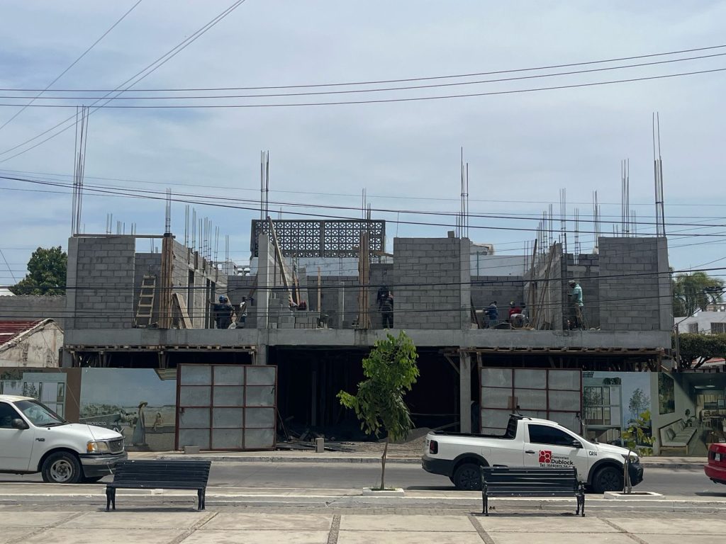 Abril 2025